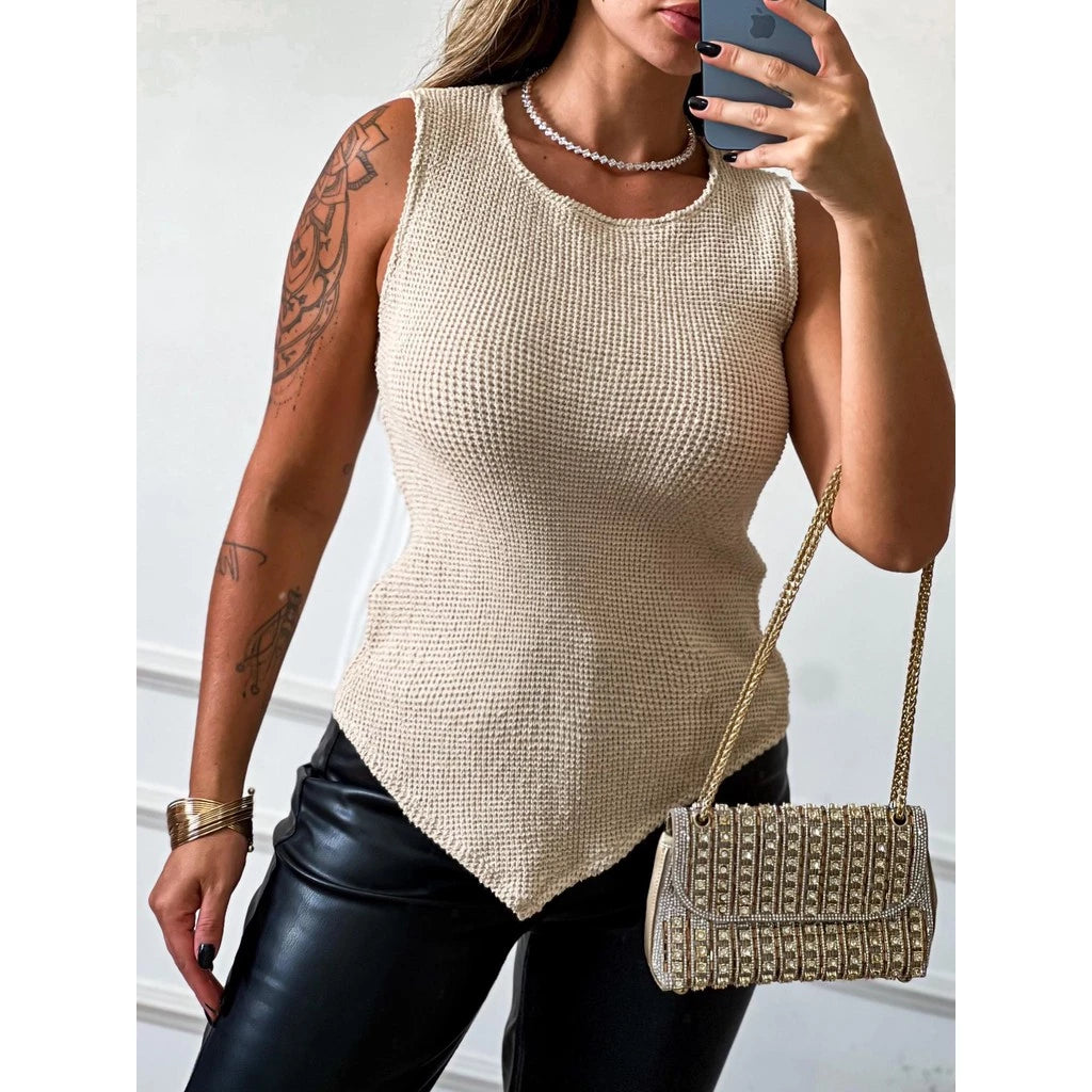 Blusa Regata Bico Assimétrica