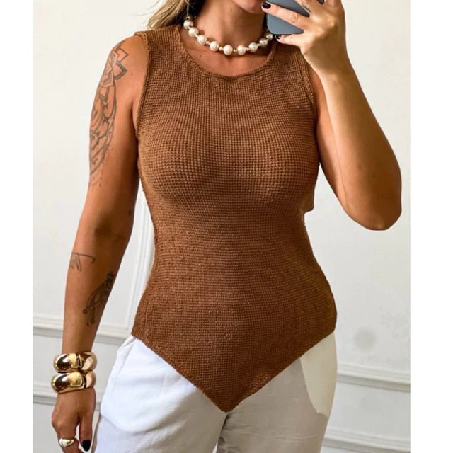Blusa Regata Bico Assimétrica